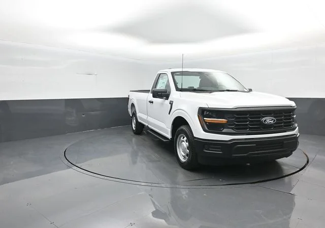 New 2026 Oxford White Ford XL image 2