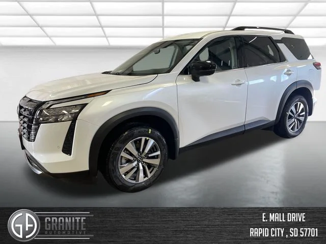 2026 Nissan Pathfinder SL 4WD's photo