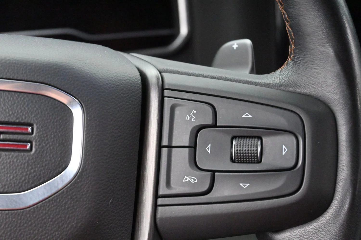 Used 2023 Onyx Black GMC AT4 image 19