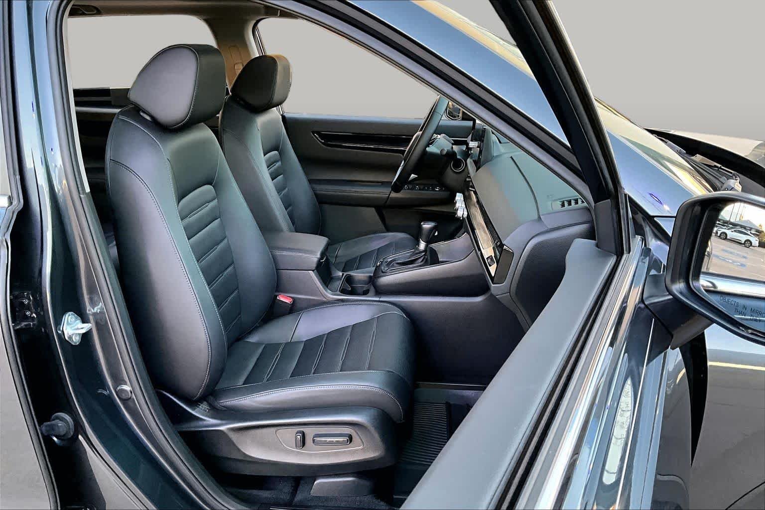 Used 2025 Meteorite Gray Metallic Honda EX-L image 9
