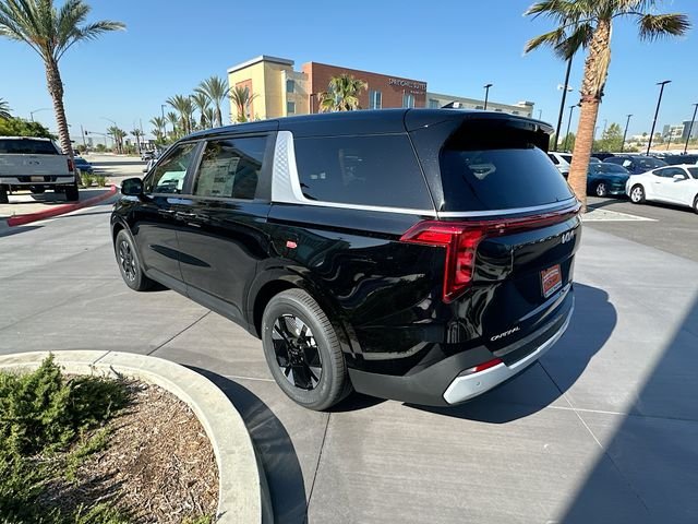 New 2026 Aurora Black Pearl Kia LXS image 5