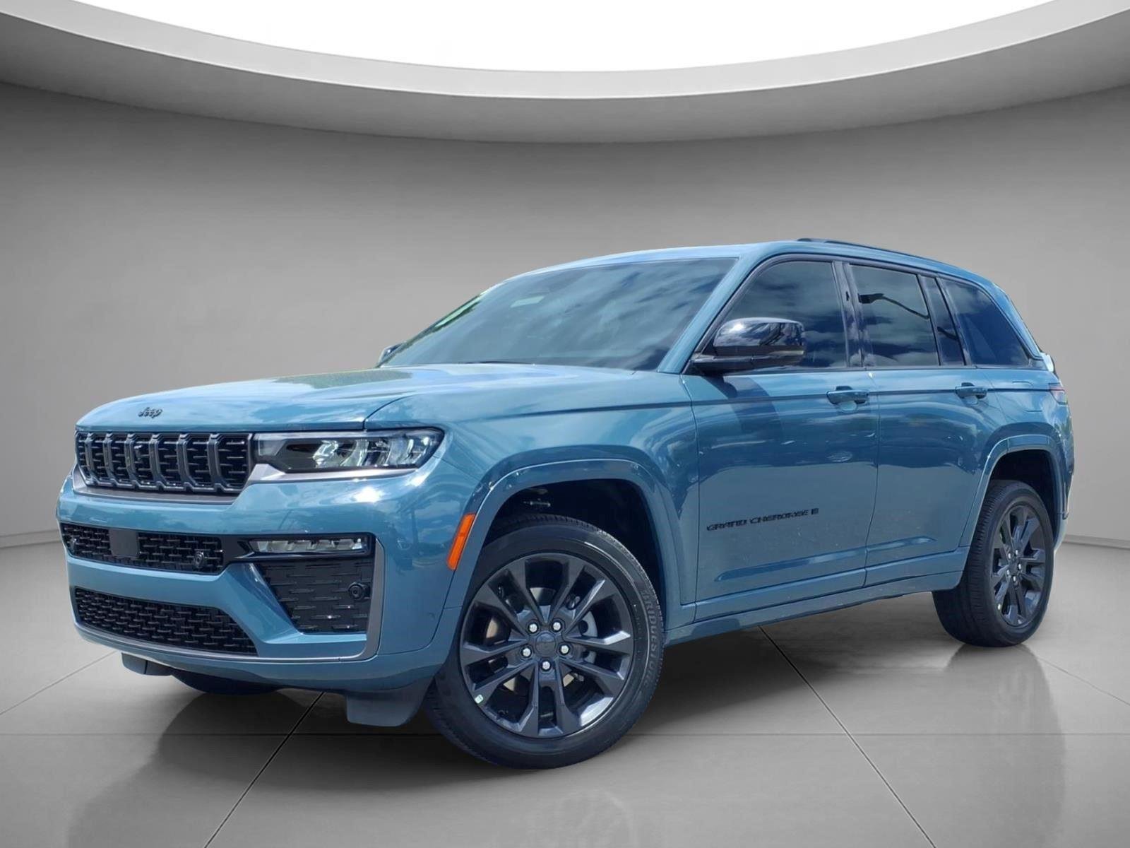 New 2026 Steel Blue Exterior Paint Jeep Limited Reserve image 1
