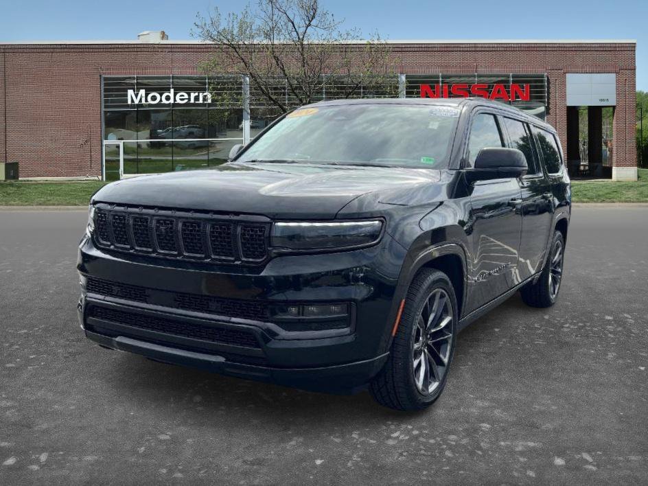Used 2024 Diamond Black Crystal Pearlcoat Jeep Series II image 1