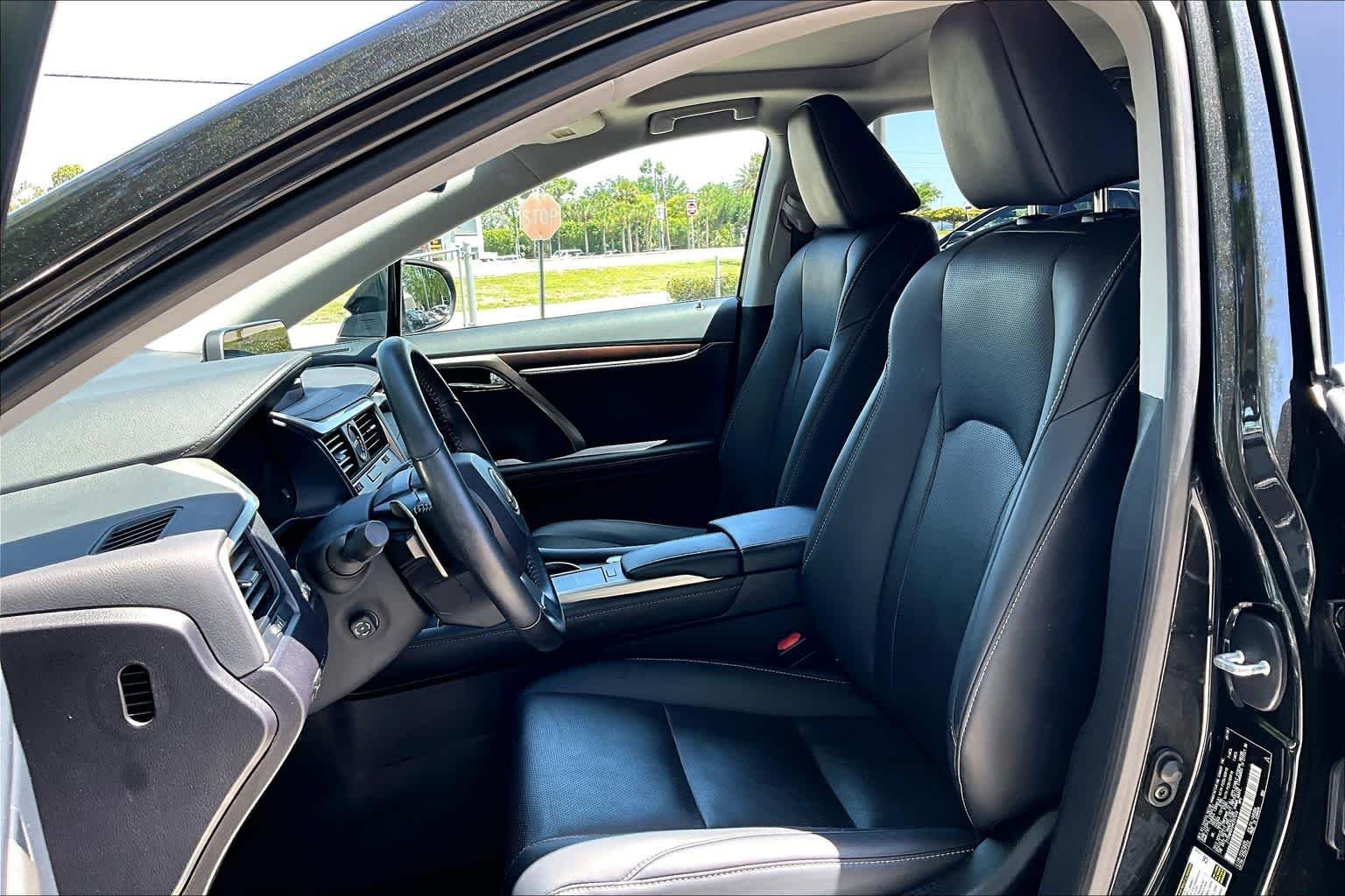 2021 Lexus RX Hybrid 450h - Photo 8