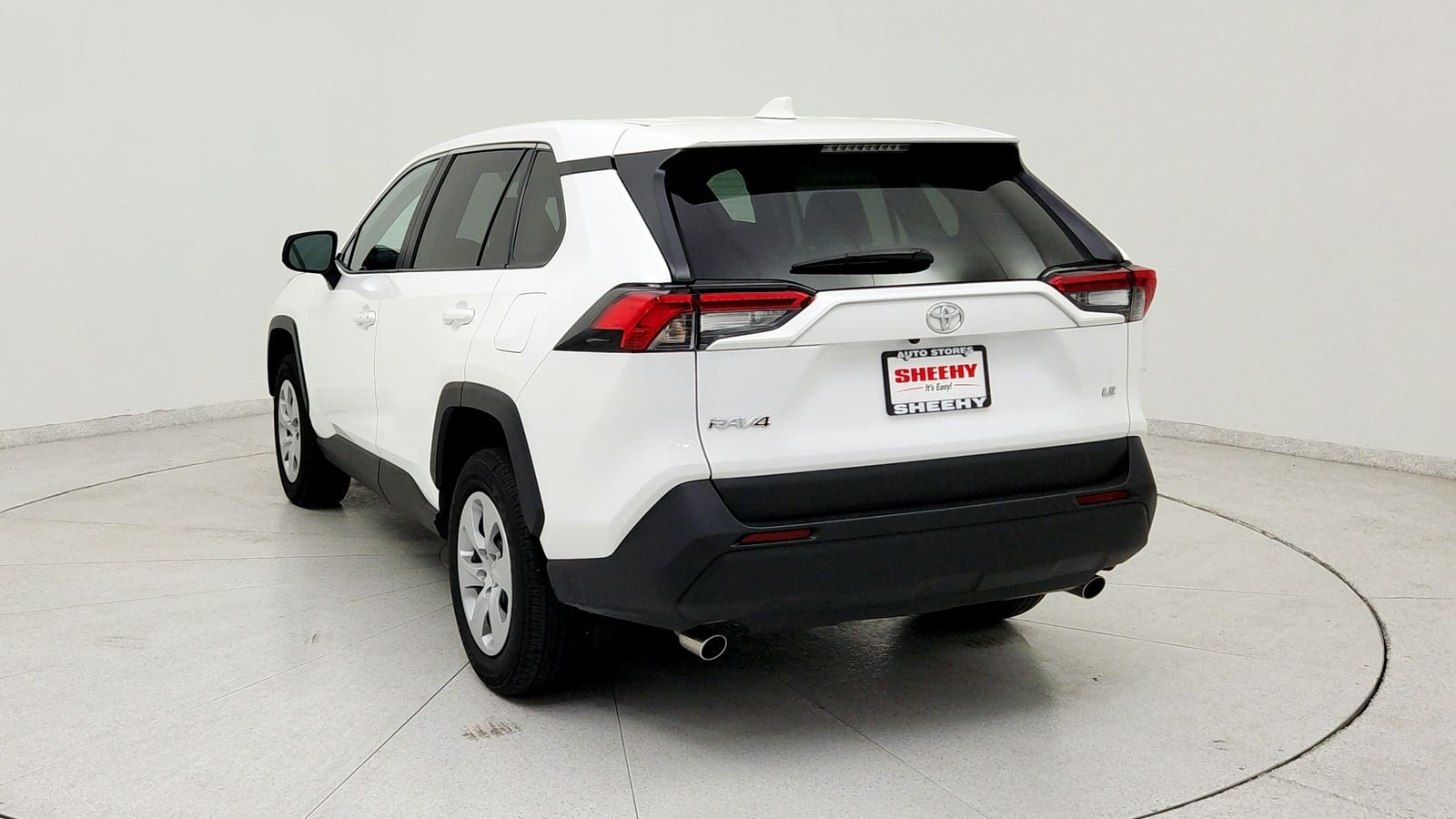 Used 2025 White Toyota LE image 5