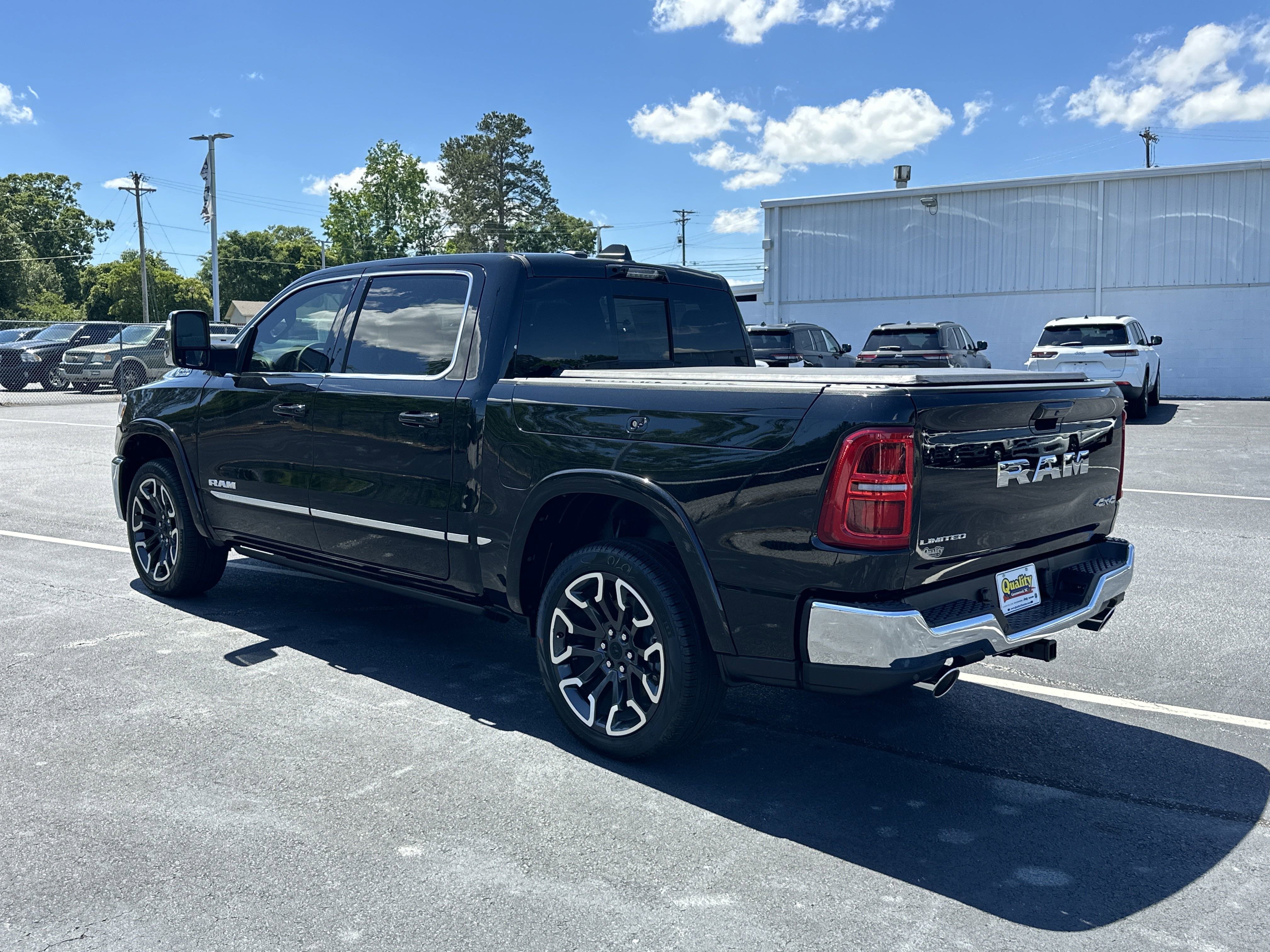 2025 RAM 1500 Limited - Photo 6