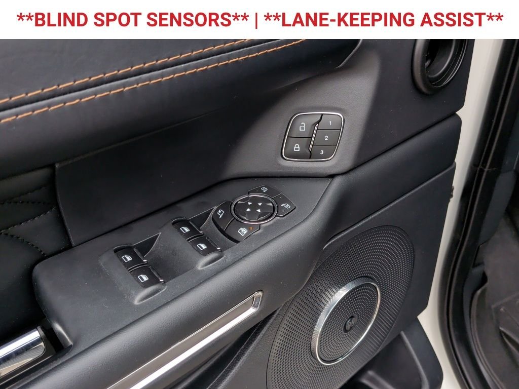 Used 2022 White Ford Platinum image 12