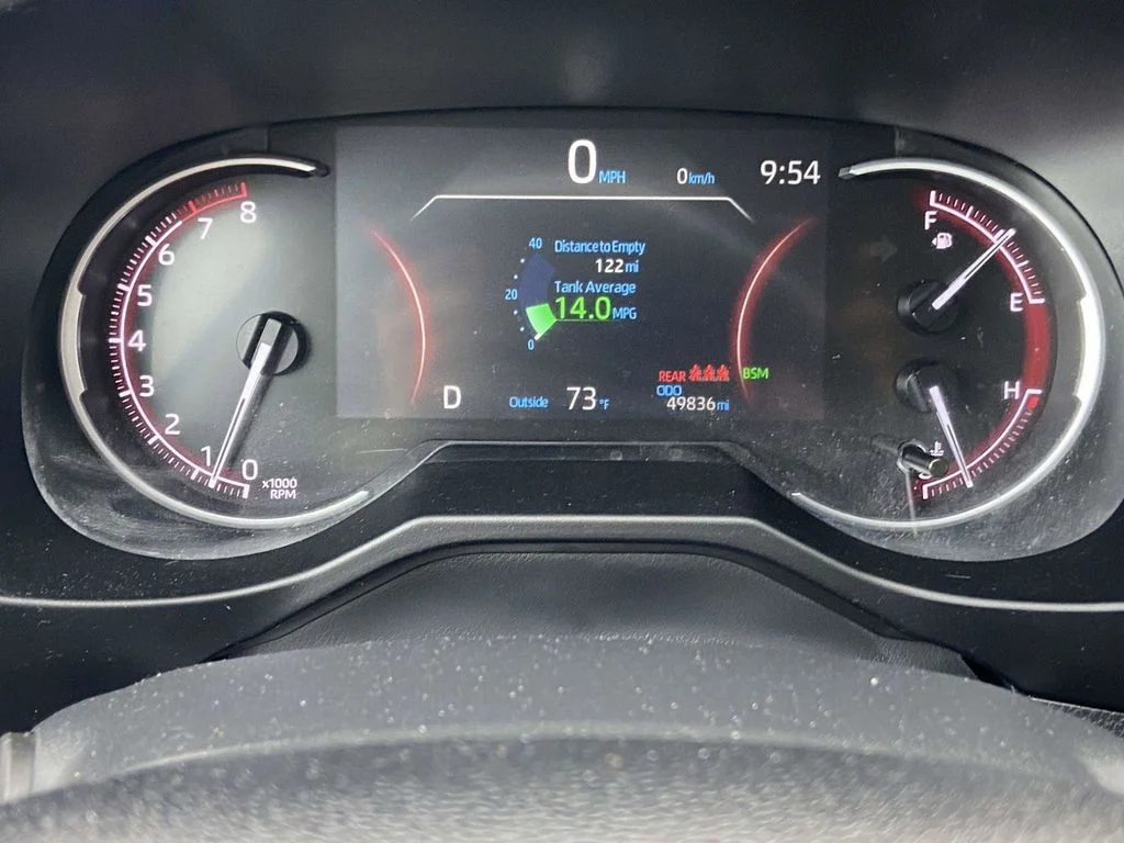 Used 2024 Silver Toyota XLE image 30