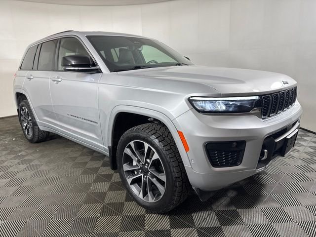 Used 2022 Silver Zynith Jeep Overland image 1