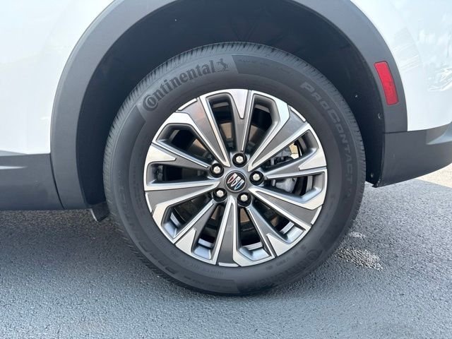 Used 2025 White Buick Preferred image 9