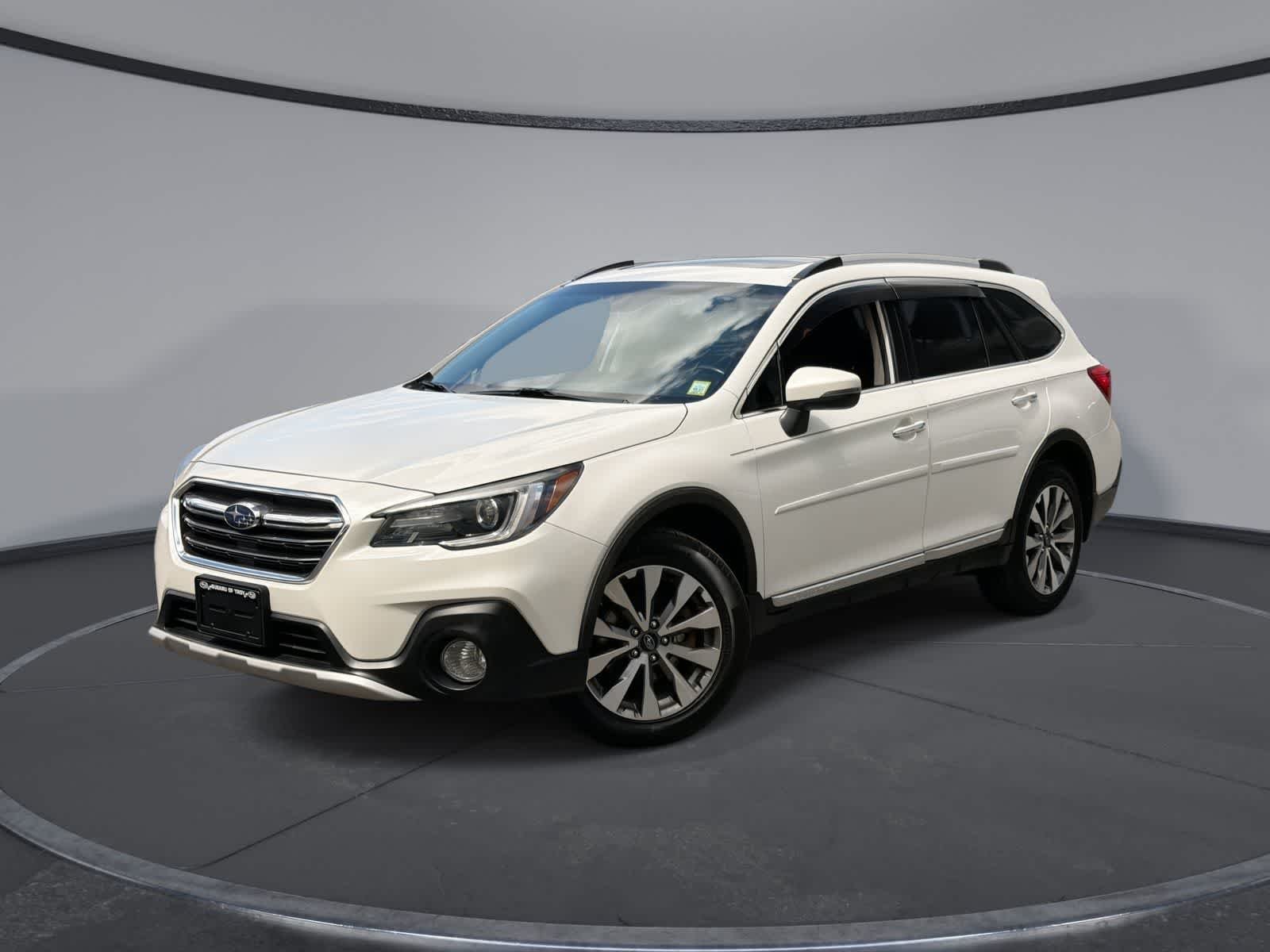 2019 Subaru Outback 3.6R Touring's photo