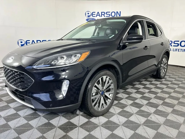 2022 Ford Escape Titanium