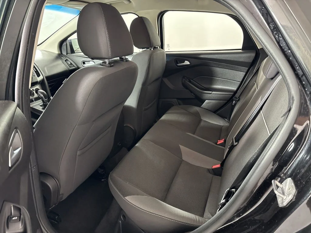 Used 2014 Black Ford SE image 18