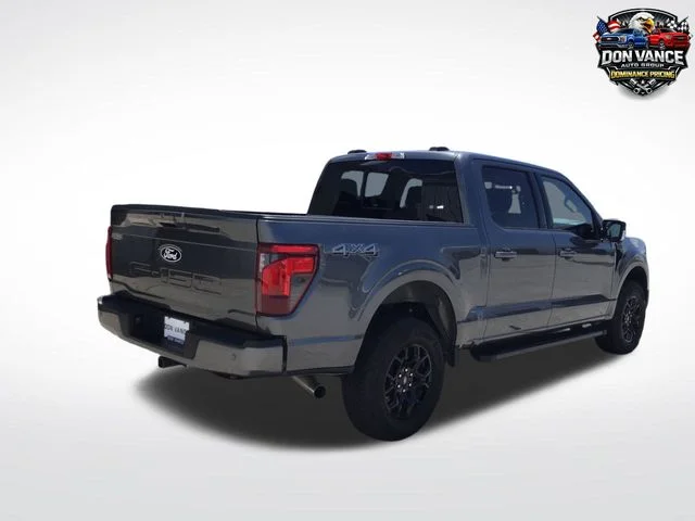 New 2026 Carbonized Gray Metallic Ford XLT image 5