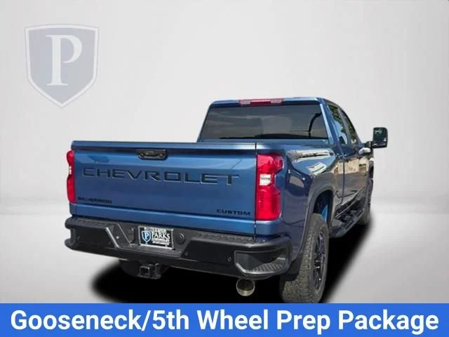 2026 Chevrolet Silverado 2500 HD Custom - Photo 9
