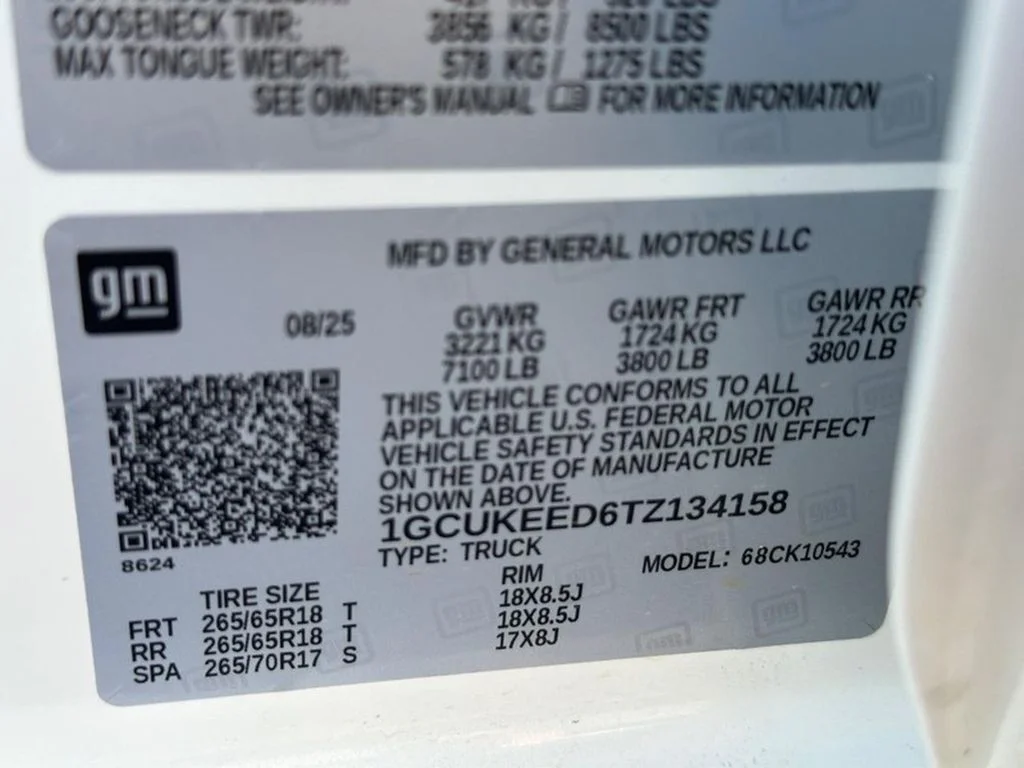 Used 2026 Summit White Chevrolet RST image 24