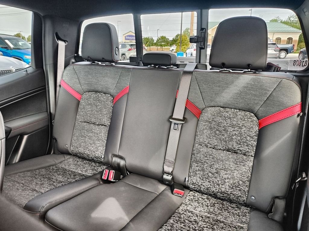 Used 2024 Red Chevrolet Z71 image 22
