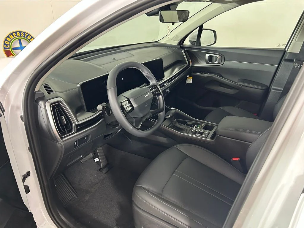 New 2026 Glacial White Pearl Kia S image 8