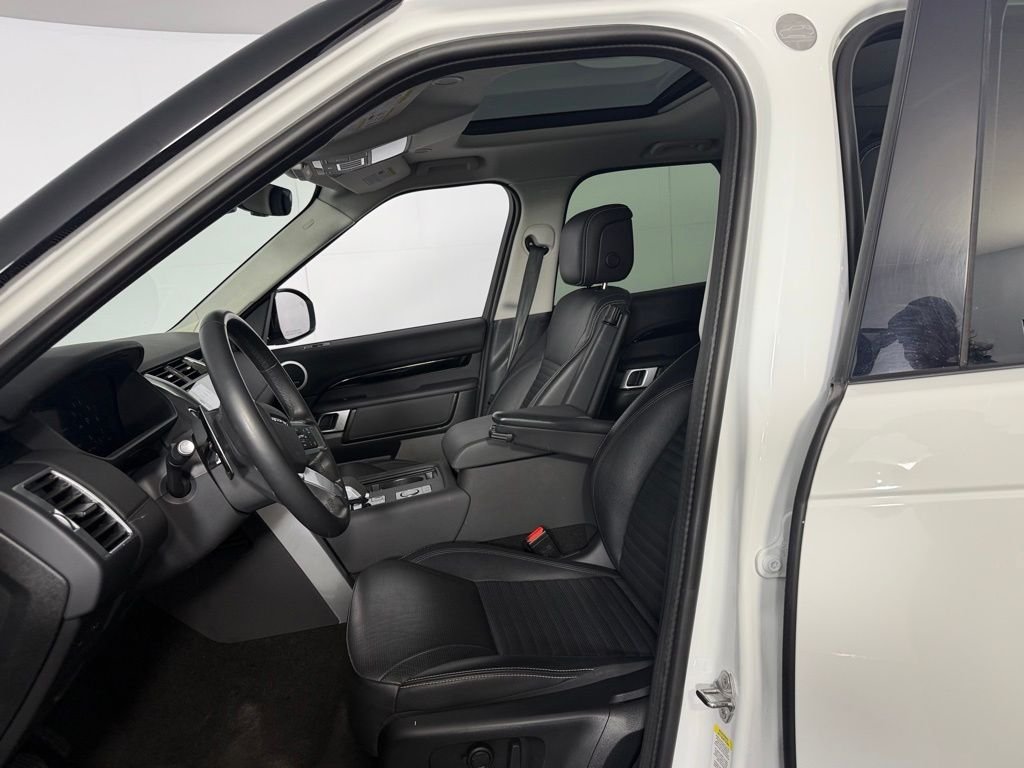 Used 2024 Fuji White Land Rover S image 21