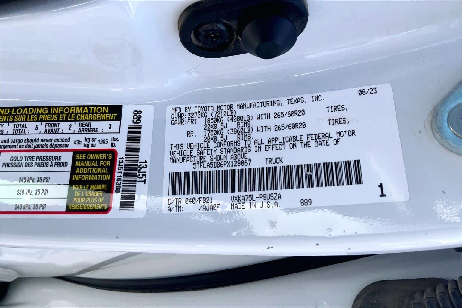 Used 2023 Ice Cap Toyota SR5 image 37