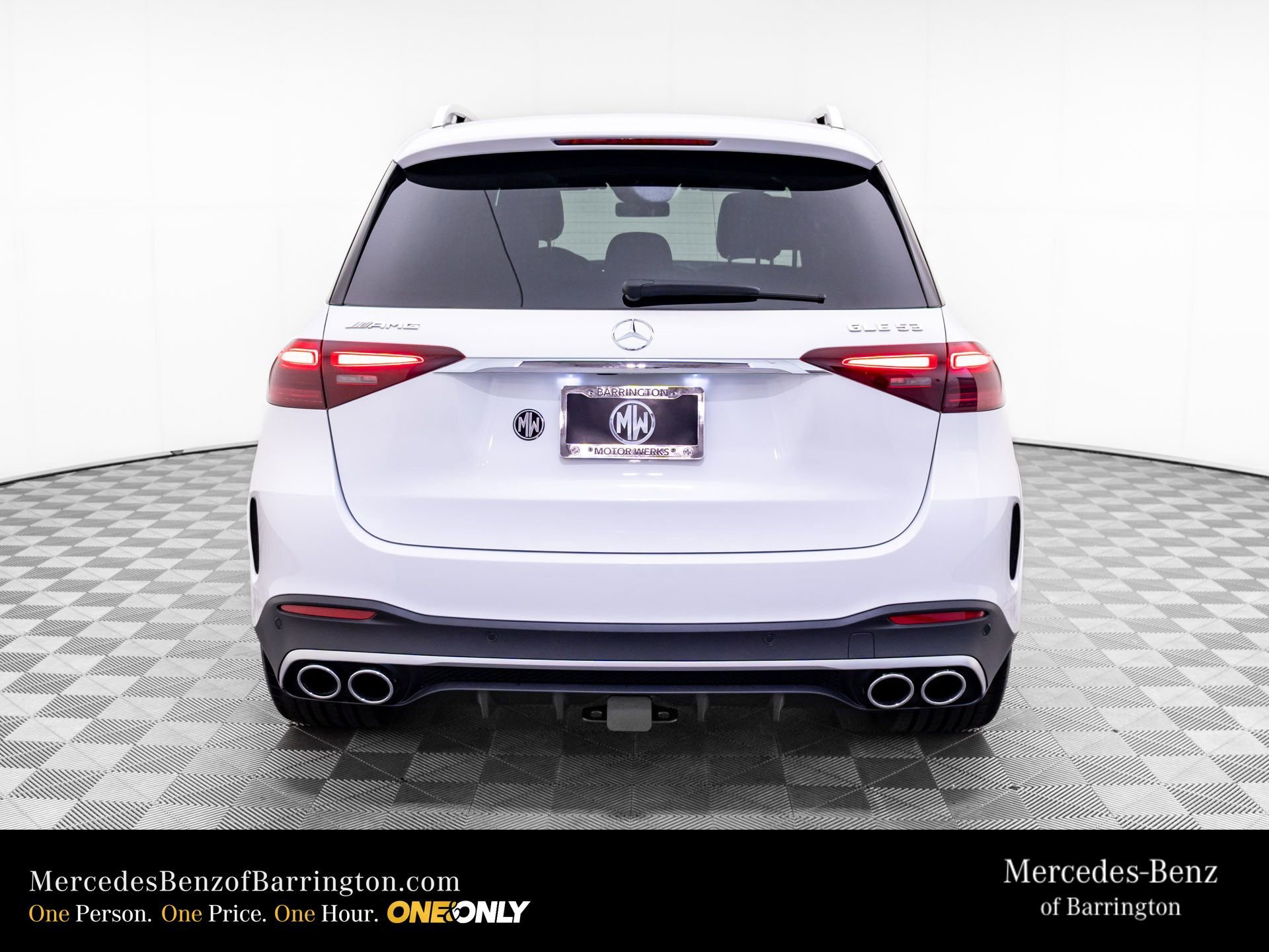New 2026 MANUFAKTUR Moonlight White Metallic Mercedes-Benz GLE 53 AMG® image 53