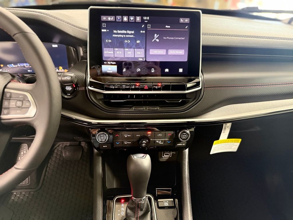 New 2026 Sting-Gray Clear-Coat Exterior Paint Jeep Trailhawk image 18