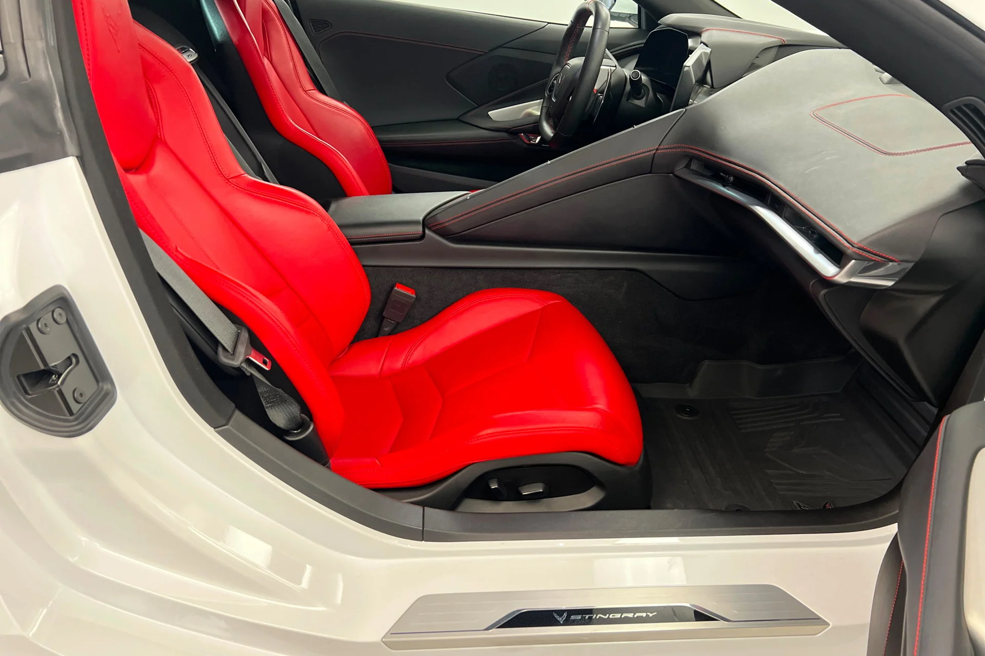 2023 Chevrolet Corvette 1LT - Photo 16