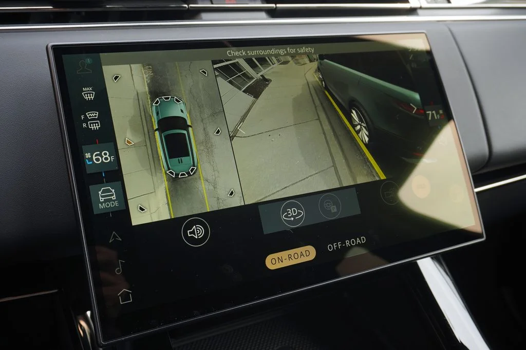 New 2026 Carpathian Grey Land Rover SE image 27