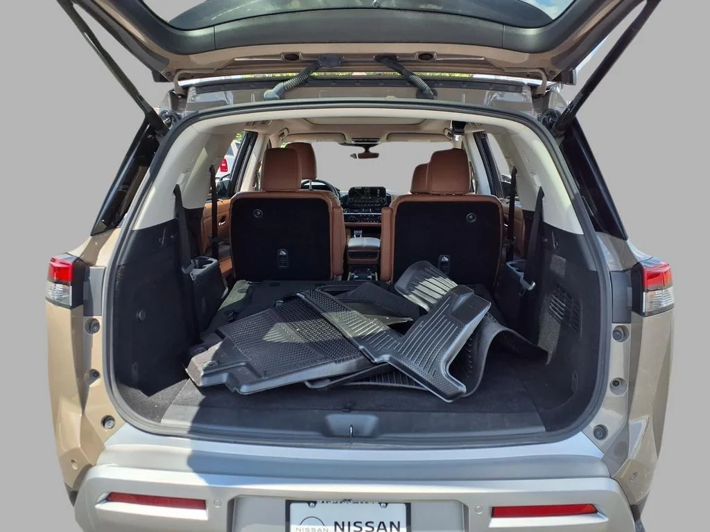 Certified Used 2024 Beige Nissan Platinum image 27
