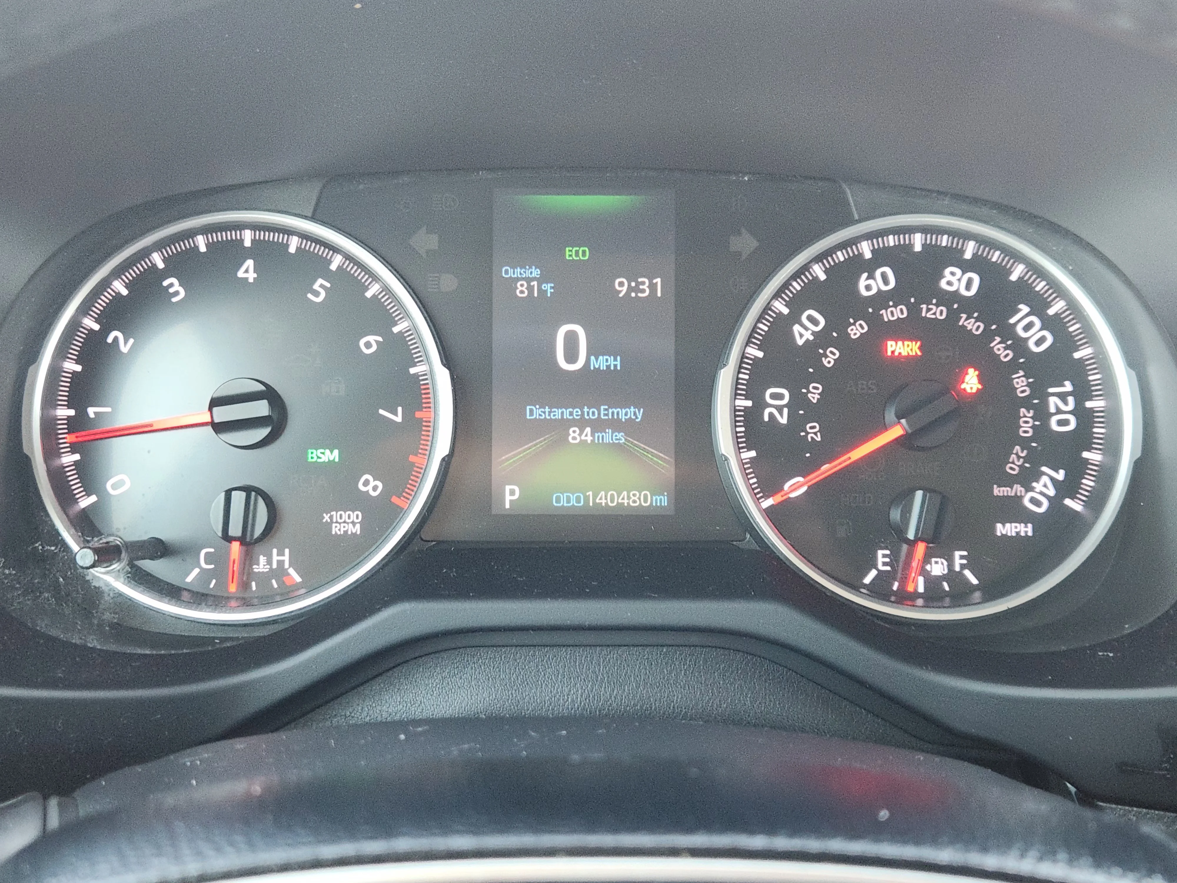 Used 2021 Gray Toyota XLE Premium image 17