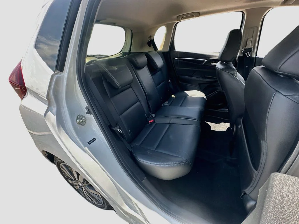 Used 2016 White Honda EX-L image 26