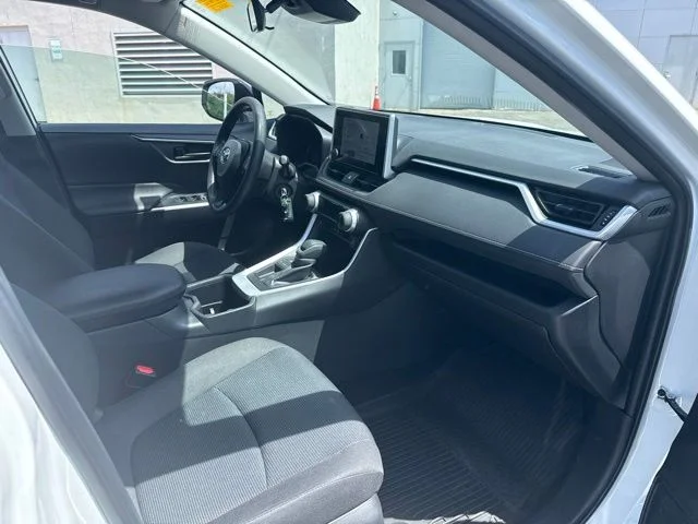 Used 2025 White Toyota LE image 9
