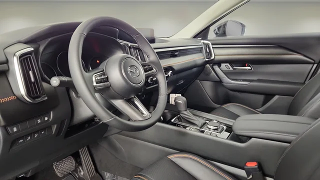 2025 Mazda CX-50 Premium Plus - Photo 12