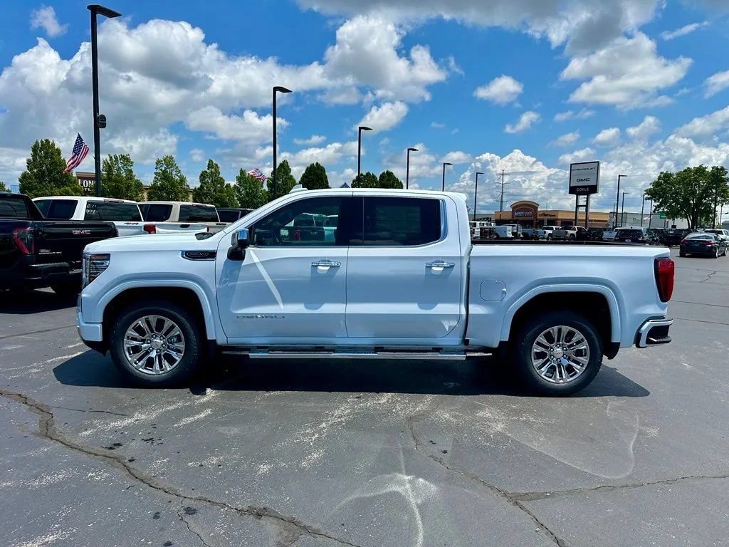 2026 GMC Sierra 1500 Denali - Photo 8