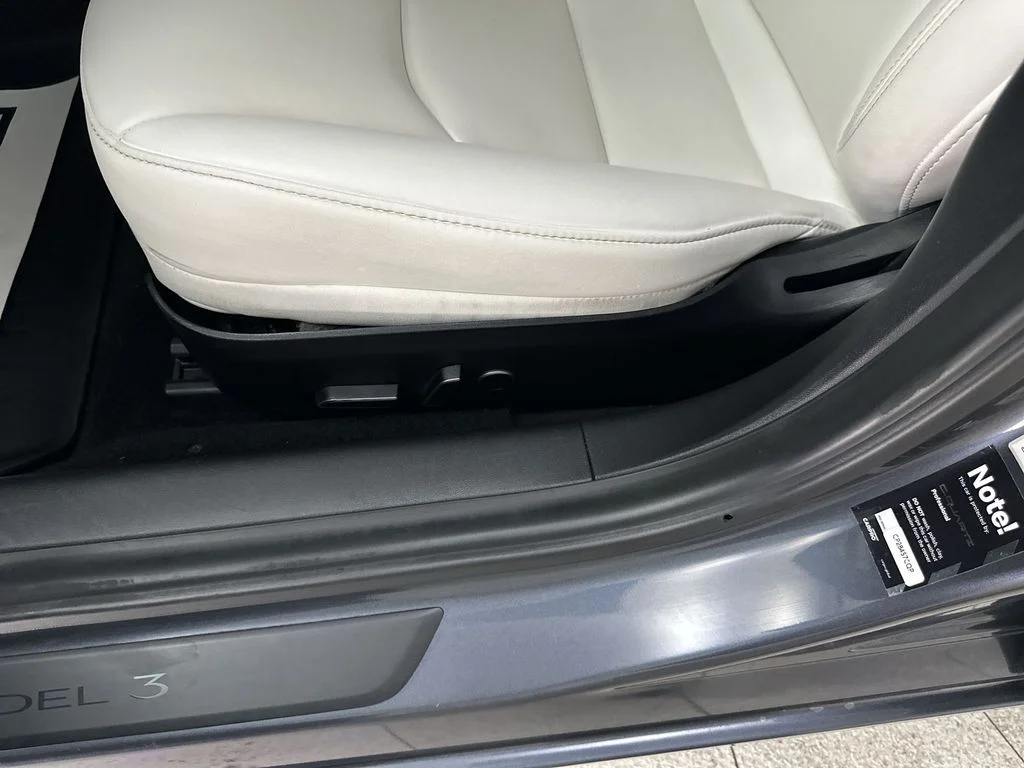 Used 2021  Tesla Performance image 16
