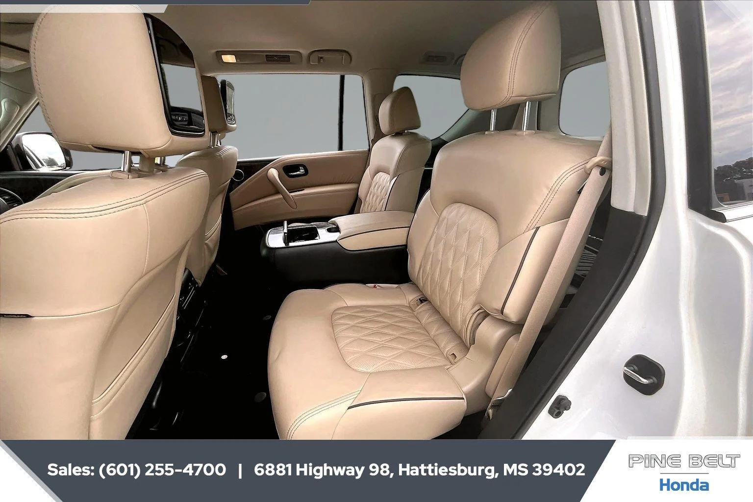 Used 2023 Aspen White Tricoat Nissan Platinum image 19