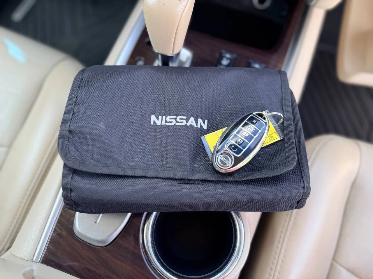 Used 2014 Tan Nissan SL 4dr SUV image 31