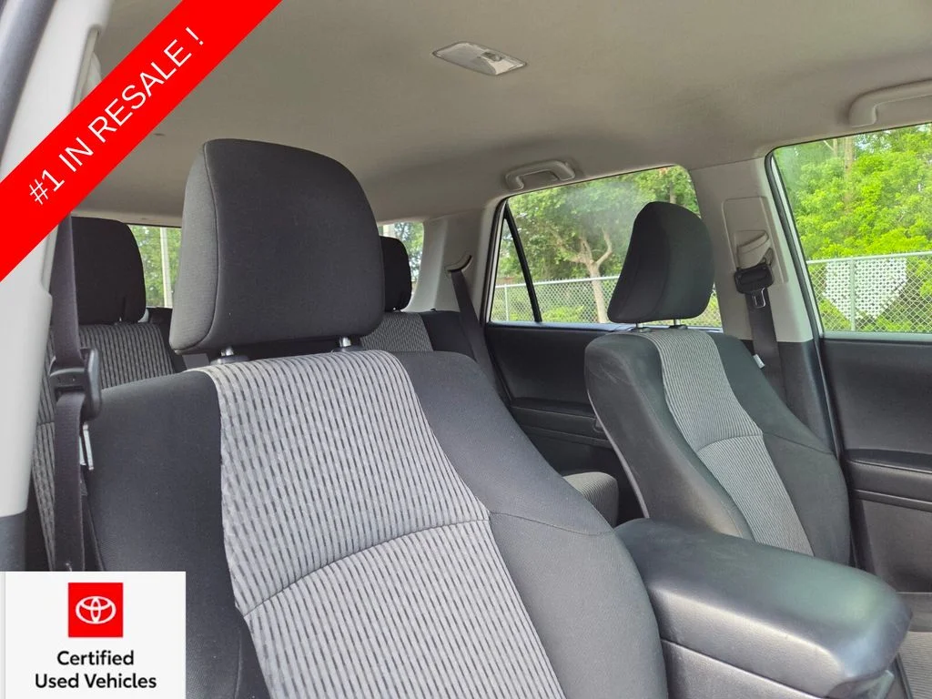 Used 2023 White Toyota SR5 image 15