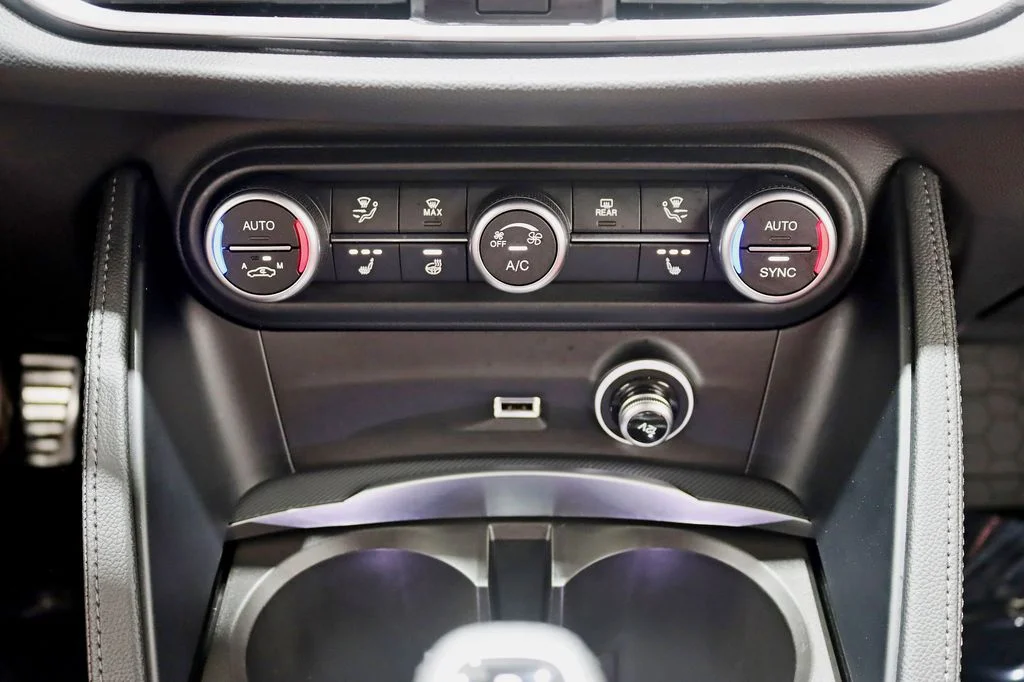 2023 Alfa Romeo Stelvio Veloce