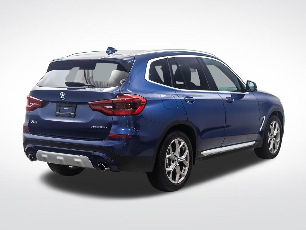 Used 2020 Blue Metallic BMW xDrive30i image 5