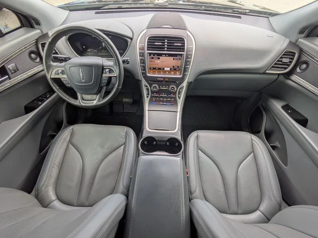 Used 2019 Gray Lincoln Reserve image 14