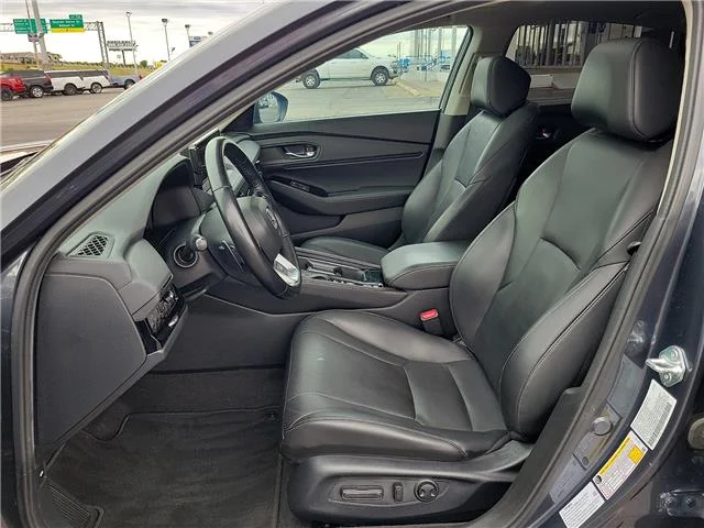 Used 2025 Meteorite Gray Metallic Honda Touring image 11