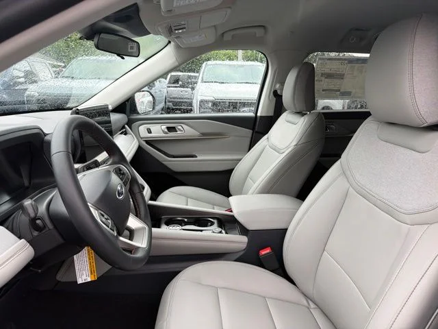 New 2026 Carbonized Gray Metallic Ford Active image 18