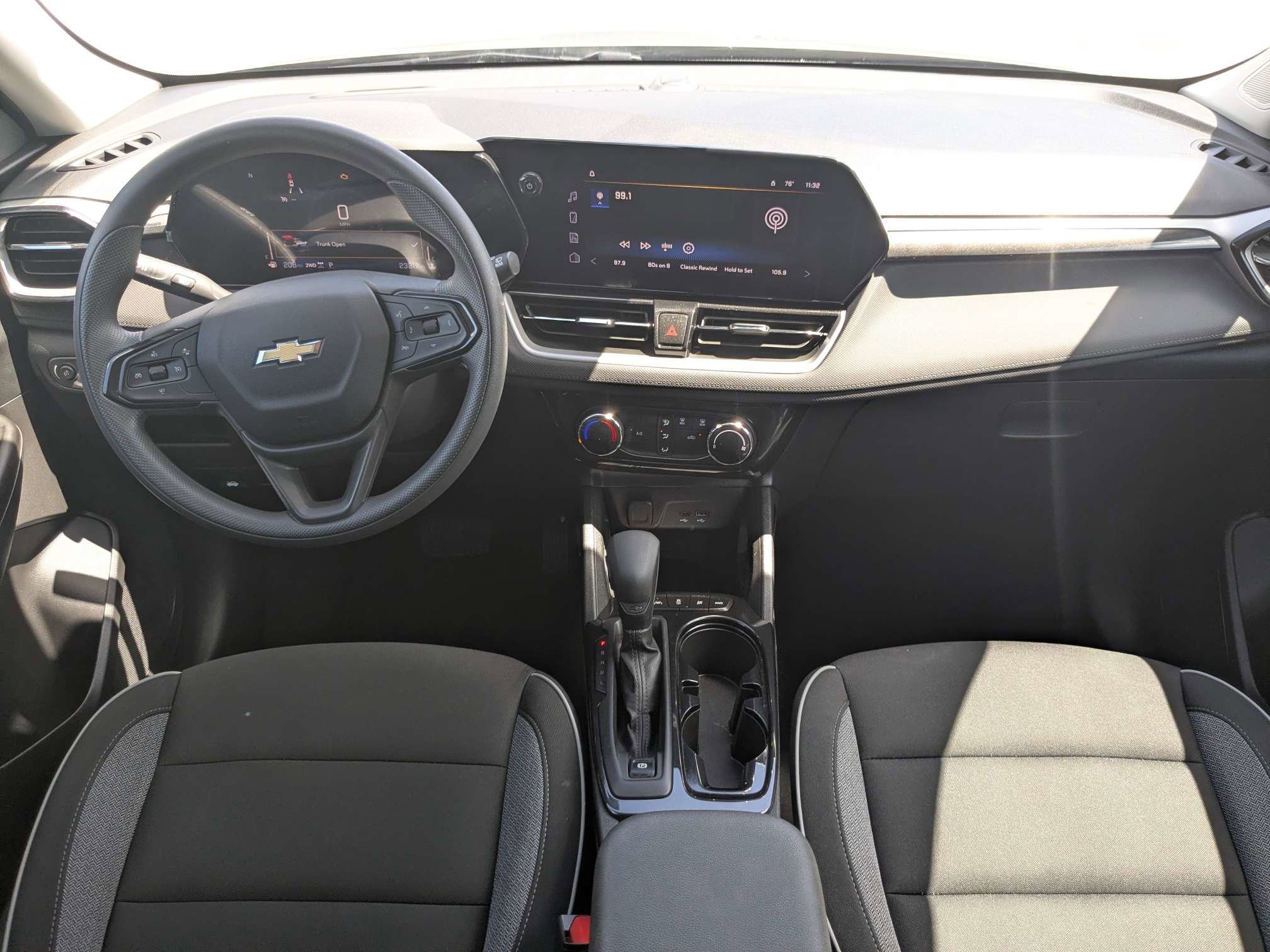 Used 2025 Sterling Gray Metallic Chevrolet LT image 18
