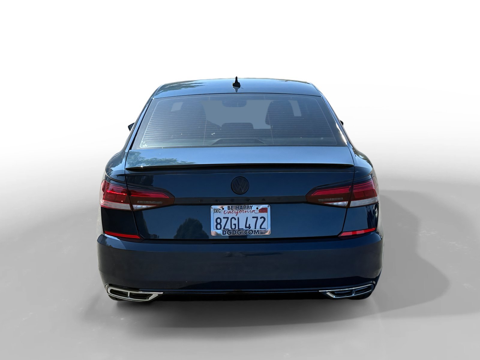 Used 2022 Blue Metallic Volkswagen 2.0T R-Line image 4