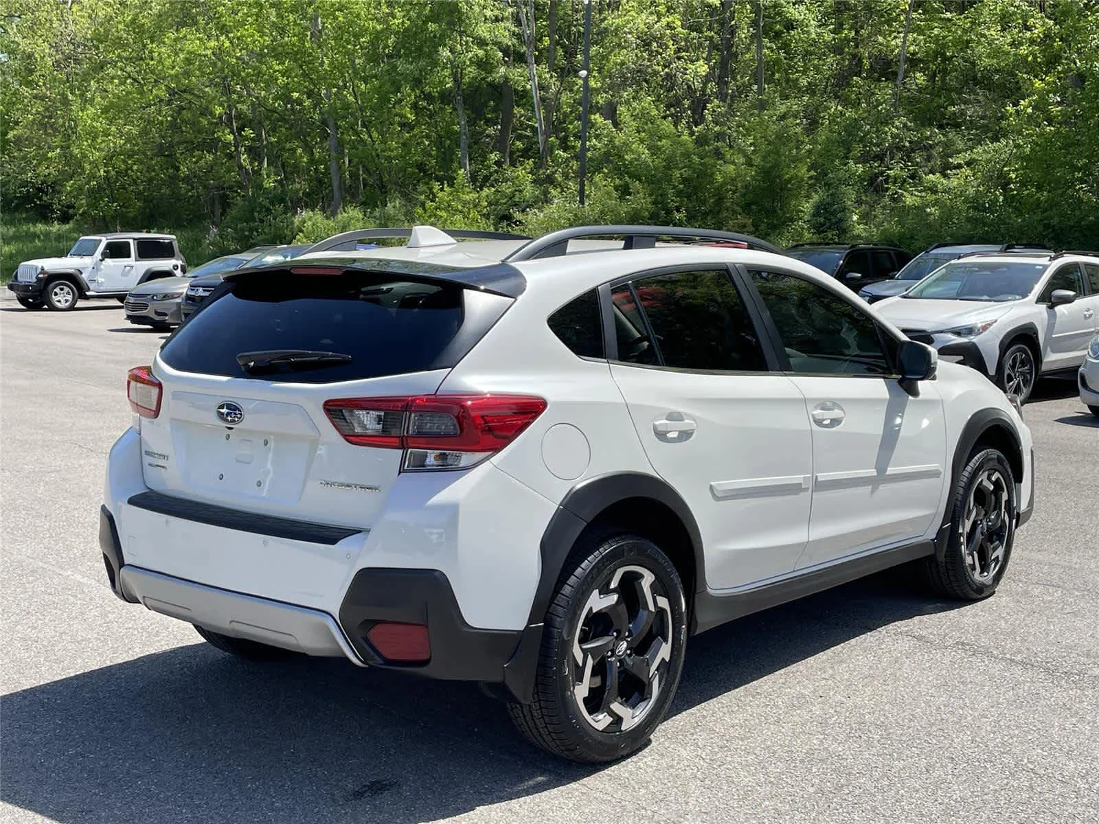 Certified Used 2022 Crystal White Pearl Subaru Limited image 5