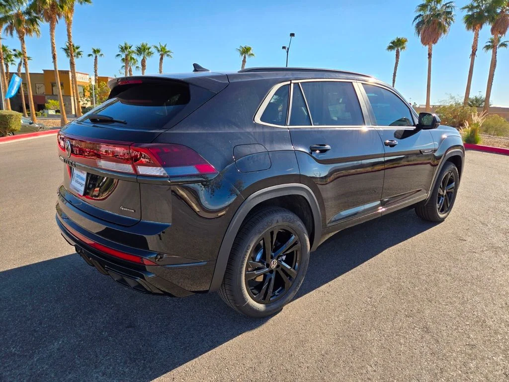 New 2026  Volkswagen 2.0T SEL R-Line Black image 4