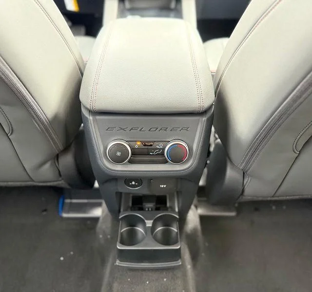 New 2026 Carbonized Gray Metallic Ford Active image 27
