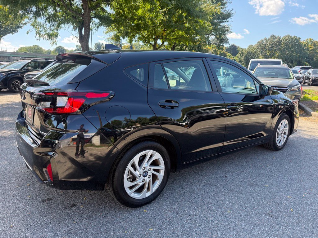 Used 2024 Crystal Black Silica Subaru Base image 10