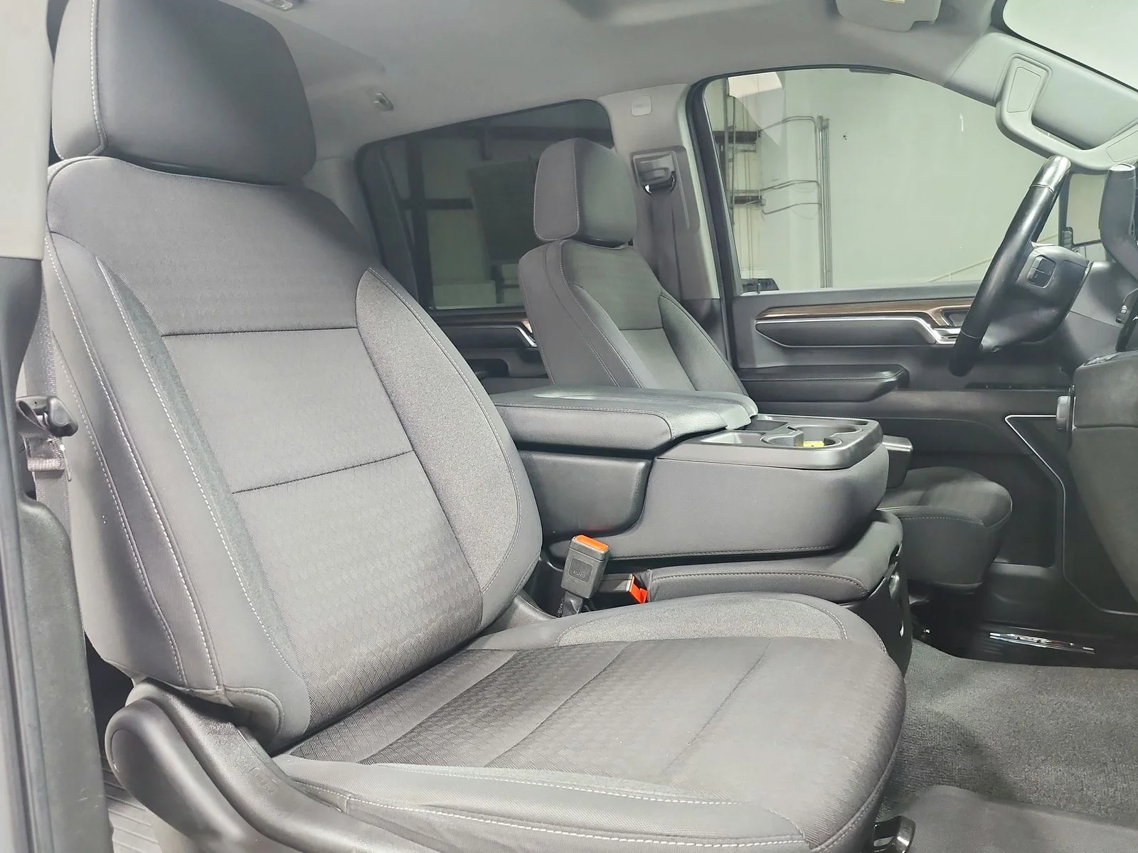 Used 2024 White Chevrolet LT image 42